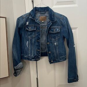 Hollister Classic Cropped Indigo Denim Jacket